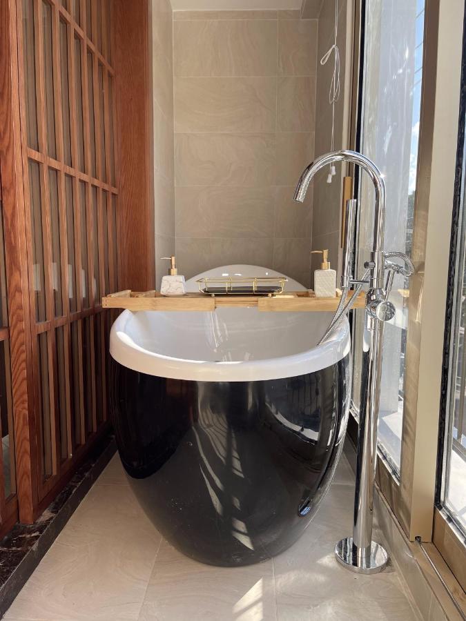 Ngon Avatar Hotel بلايكو المظهر الخارجي الصورة